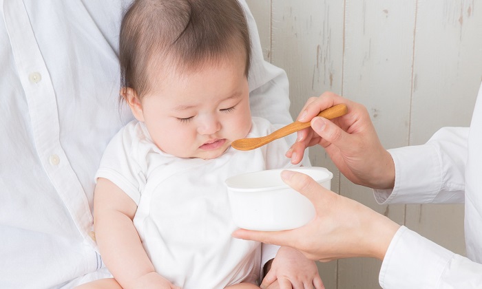 どうしてベビーフードを食べてくれないの？食べてくれないときの対処法は？