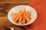 【とにかく簡単】アレンジも自由自在！「人参のくるみ味噌和え」
