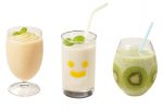 バナナ豆乳・キウイ・桃と甘酒！スムージーのおすすめレシピ3選（作り方）