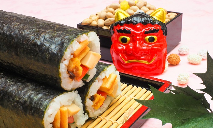 節分に食べる恵方巻き！その由来や食べる方角、レシピをご紹介！