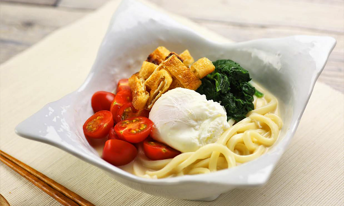 【とにかく簡単】ヘルシーでボリュームも満点！豆乳サラダうどん