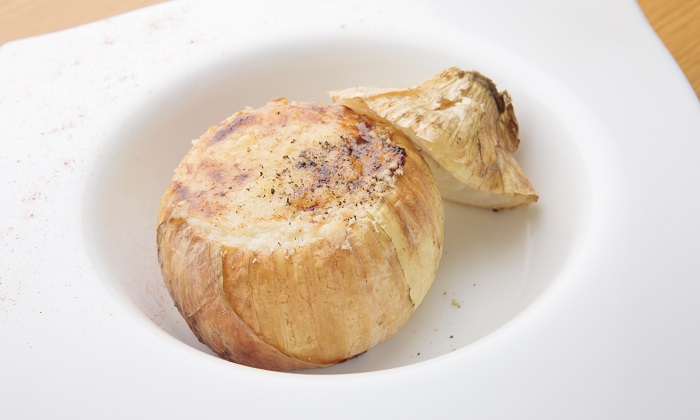 家庭で作れる本格イタリアン!玉ねぎのオーブン焼き ピエモンテ風