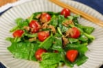 【とにかく簡単】彩り鮮やか！「ミニトマトとほうれん草のツナドレッシングサラダ」