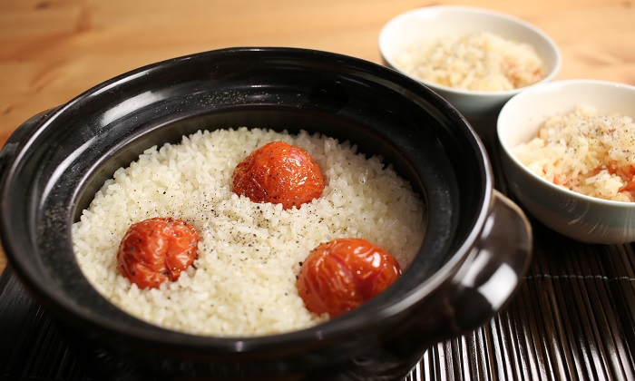 【とにかく簡単】甘みを存分に楽しめる「トマト丸ごと御飯」